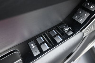 2019 Land Rover Range Rover Velar SE R-Dynamic
