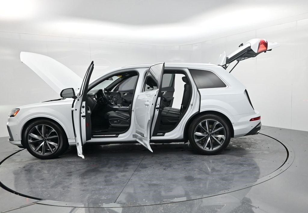 2023 Audi SQ7 Premium Plus quattro