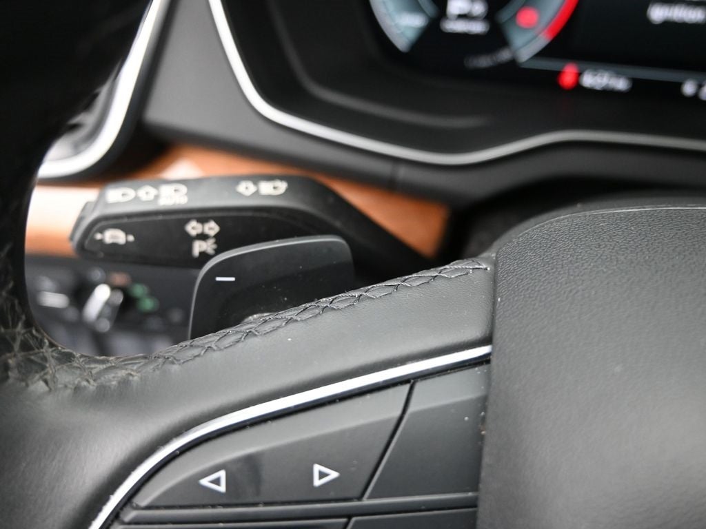 2023 Audi Q5 45 S line Premium Plus quattro