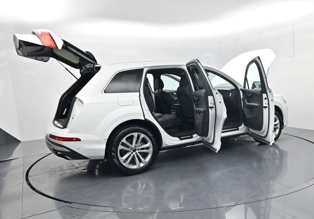 2025 Audi Q7 55 Premium Plus quattro