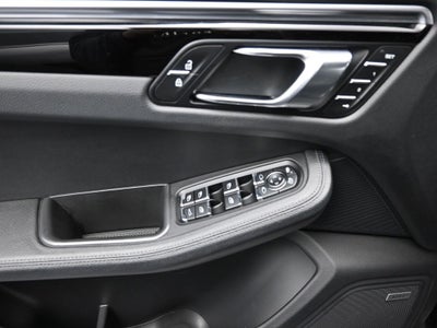 2021 Porsche Macan Base