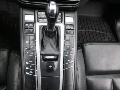 2021 Porsche Macan Base