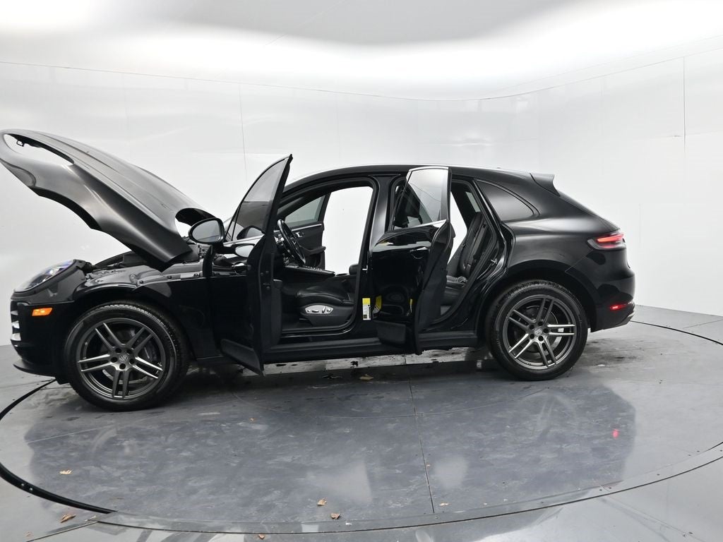 2021 Porsche Macan Base