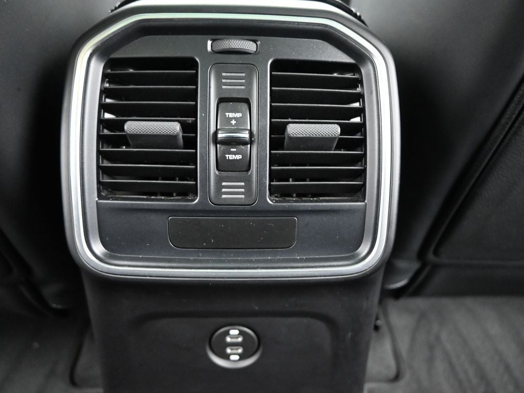 2024 Porsche Macan T