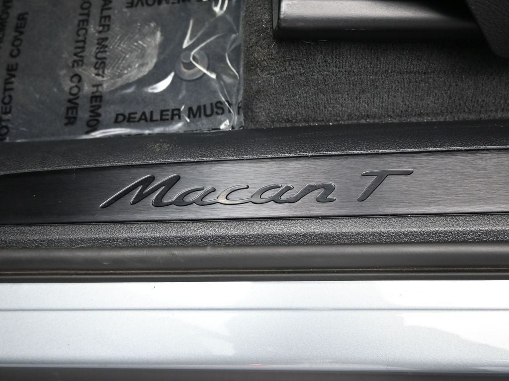 2024 Porsche Macan T