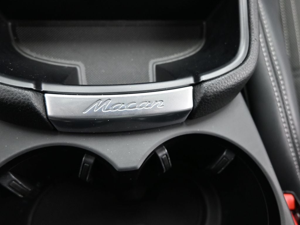 2024 Porsche Macan T