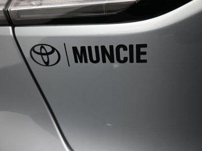 2024 Porsche Macan T