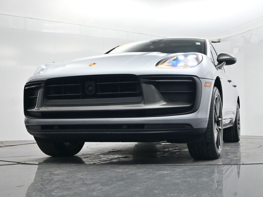 2024 Porsche Macan T