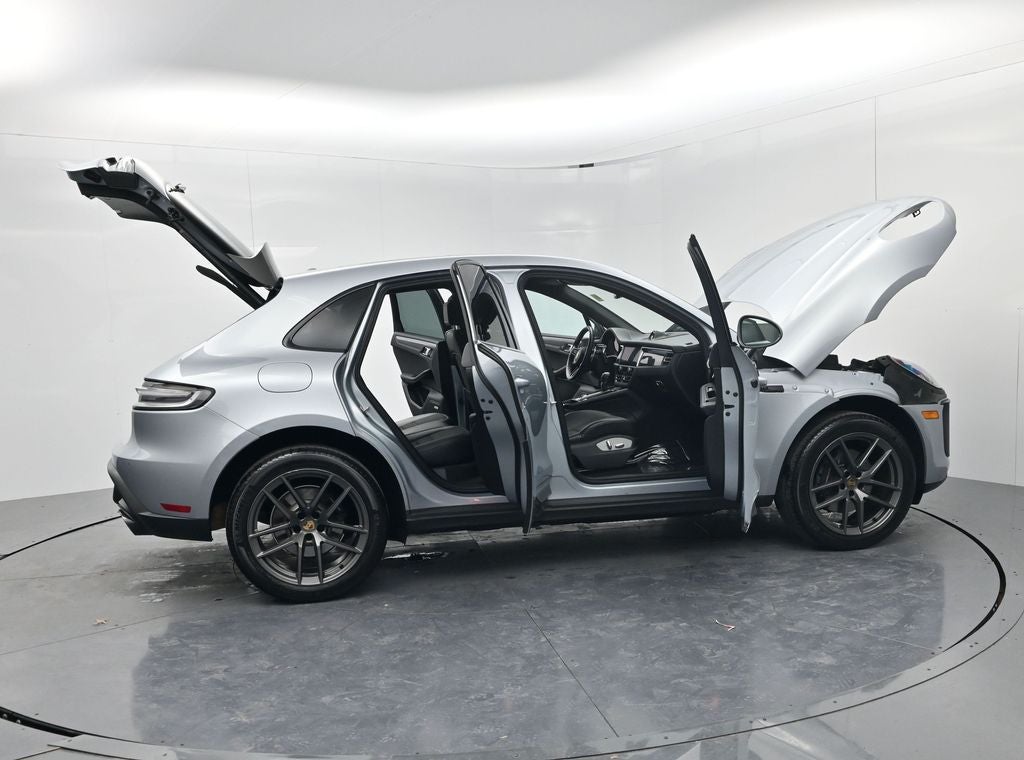 2024 Porsche Macan T