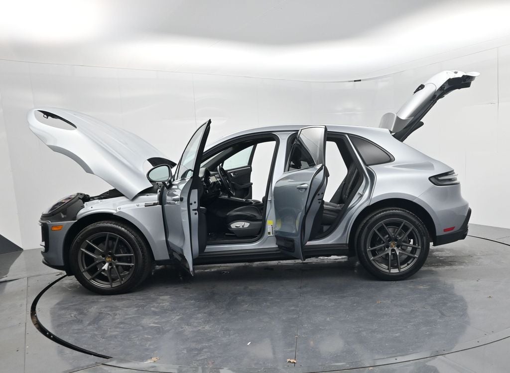 2024 Porsche Macan T