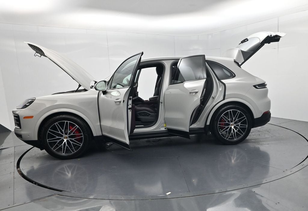 2025 Porsche Cayenne S