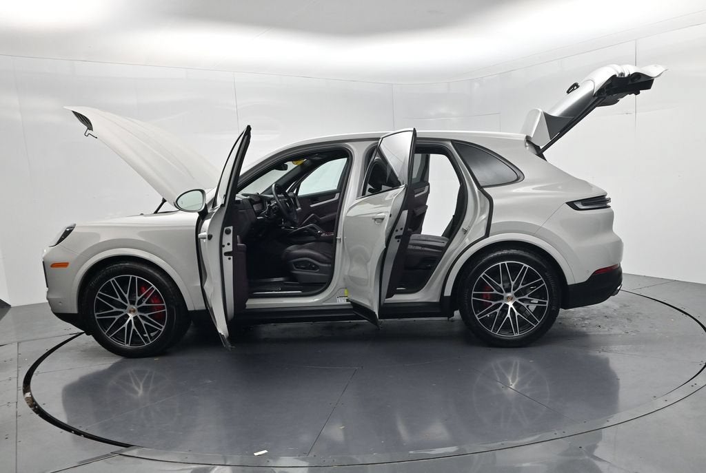 2025 Porsche Cayenne S