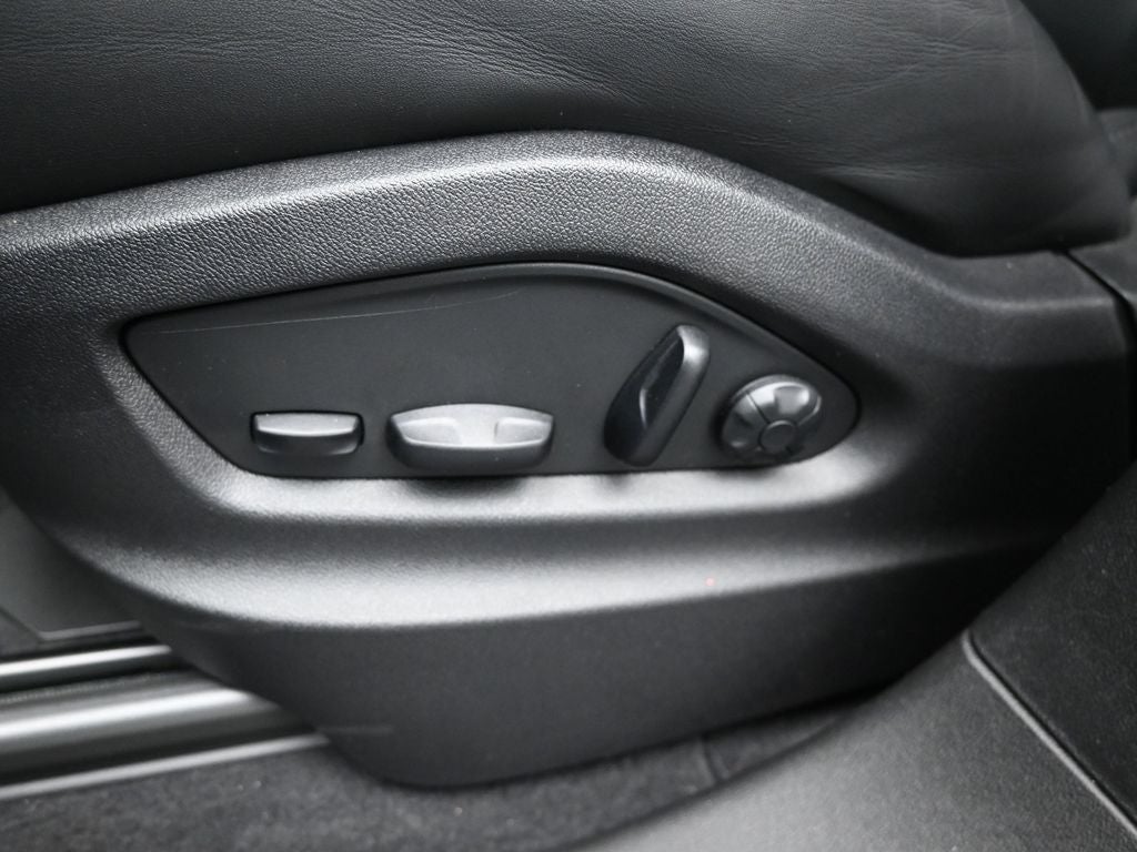 2022 Porsche Cayenne Coupe GTS