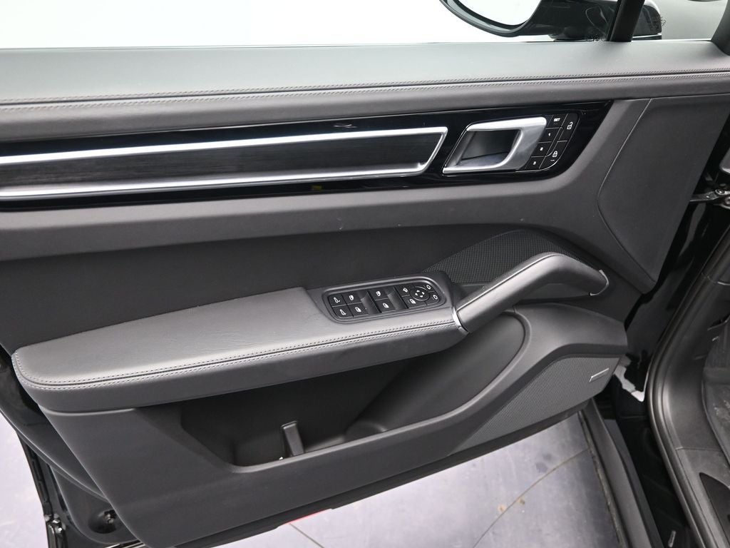 2022 Porsche Cayenne Coupe GTS