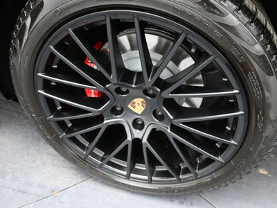 2022 Porsche Cayenne Coupe GTS