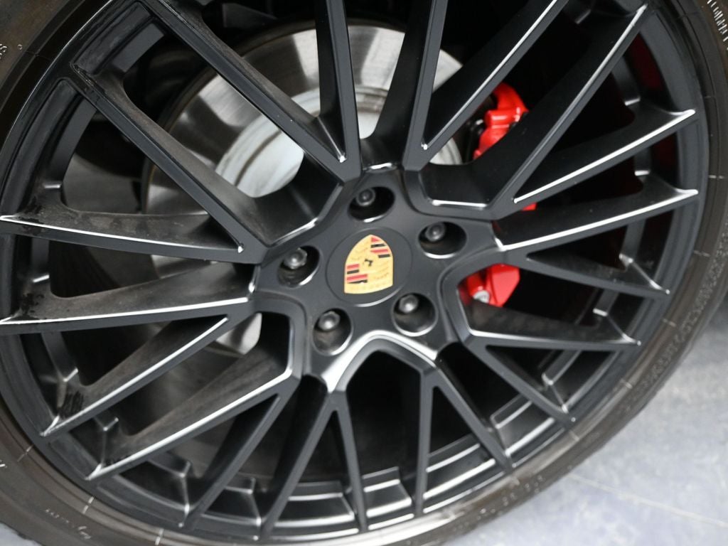 2022 Porsche Cayenne Coupe GTS