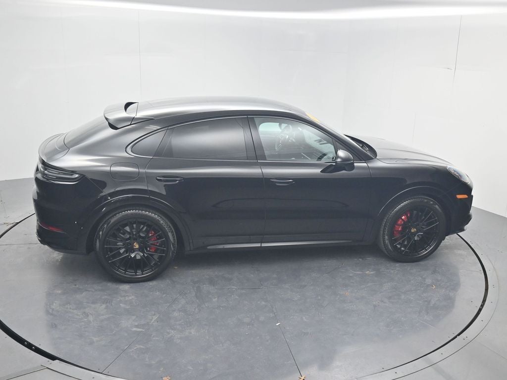 2022 Porsche Cayenne Coupe GTS
