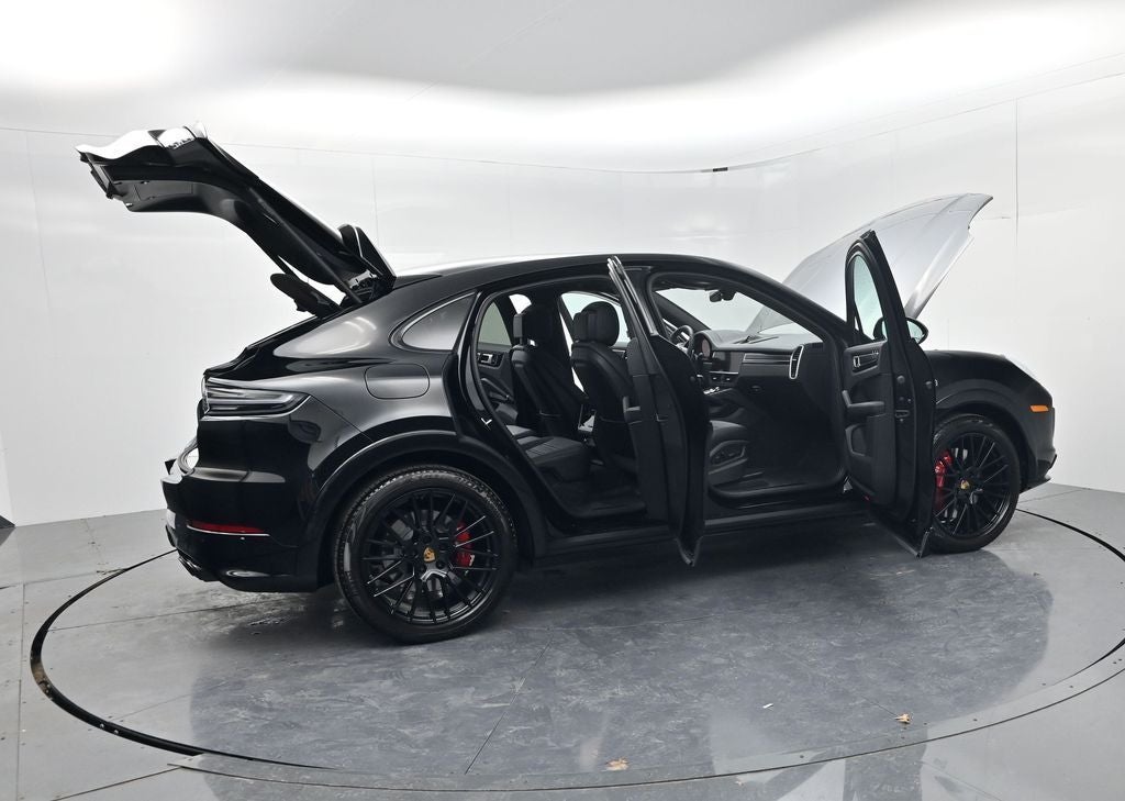 2022 Porsche Cayenne Coupe GTS