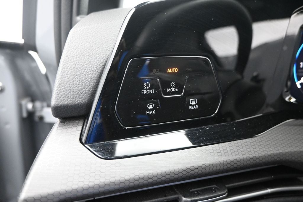2024 Volkswagen Golf GTI 2.0T SE
