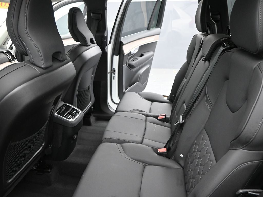 2025 Volvo XC90 B5 Plus 2025.5