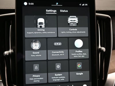 2025 Volvo XC90 B5 Plus 2025.5