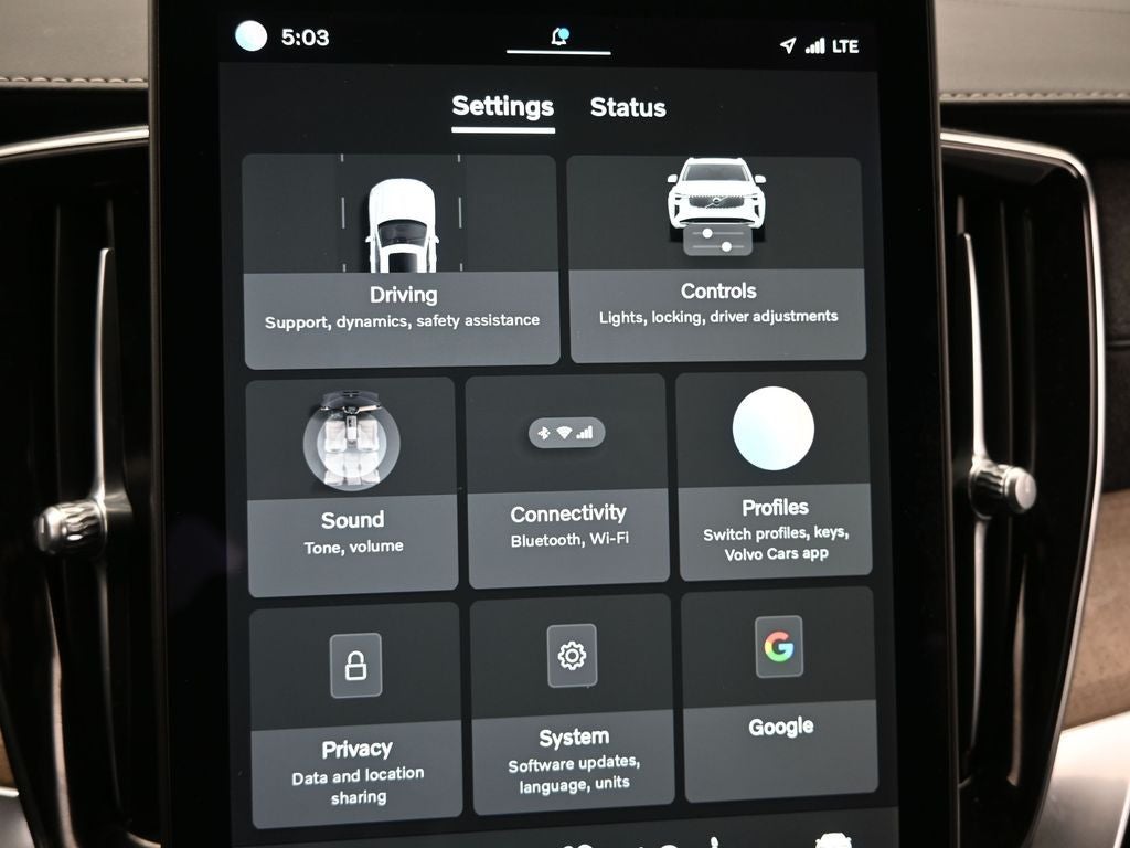 2025 Volvo XC90 B5 Plus 2025.5