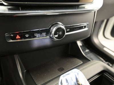 2025 Volvo XC90 B5 Plus 2025.5