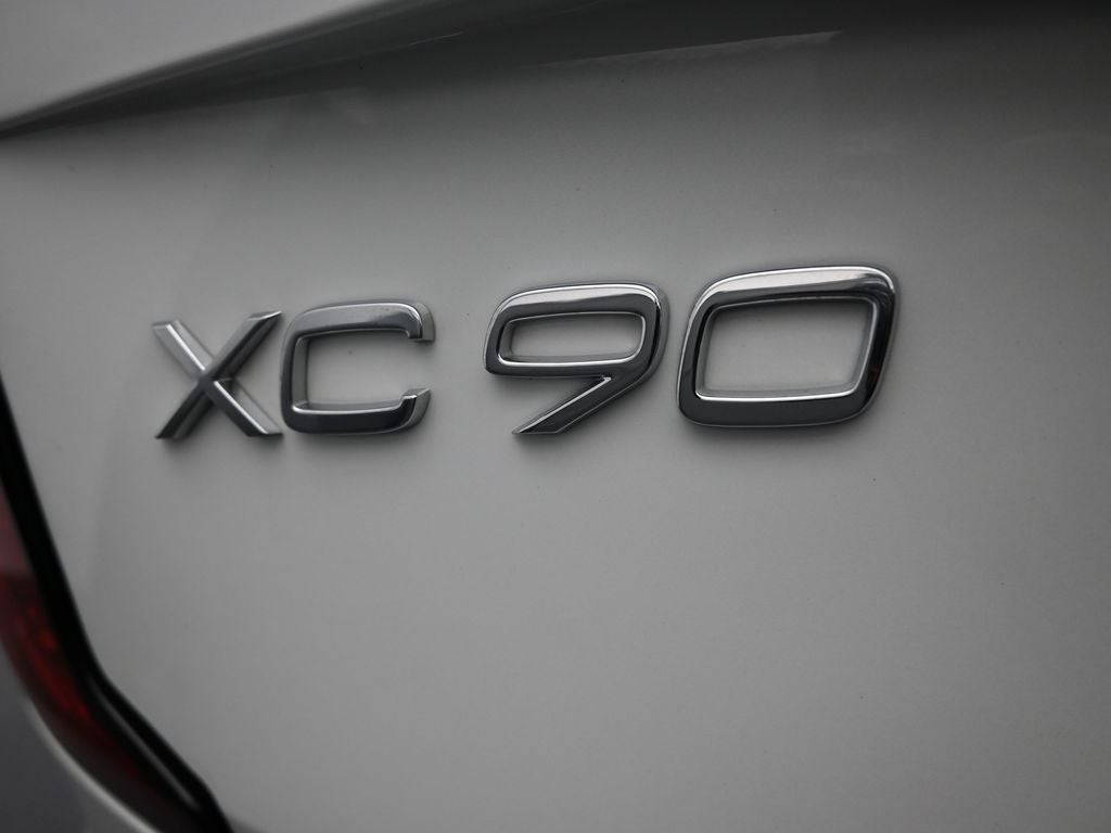 2025 Volvo XC90 B5 Plus 2025.5