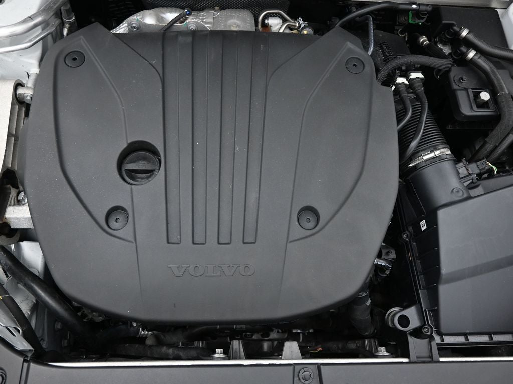 2025 Volvo XC90 B5 Plus 2025.5