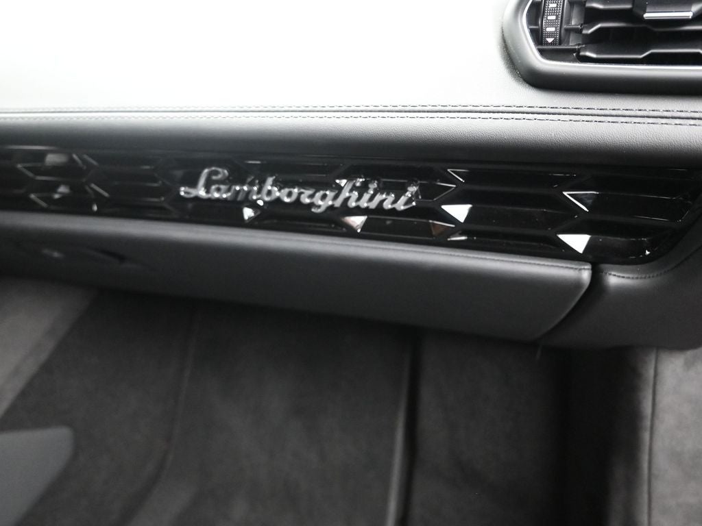 2023 Lamborghini Huracan Tecnica