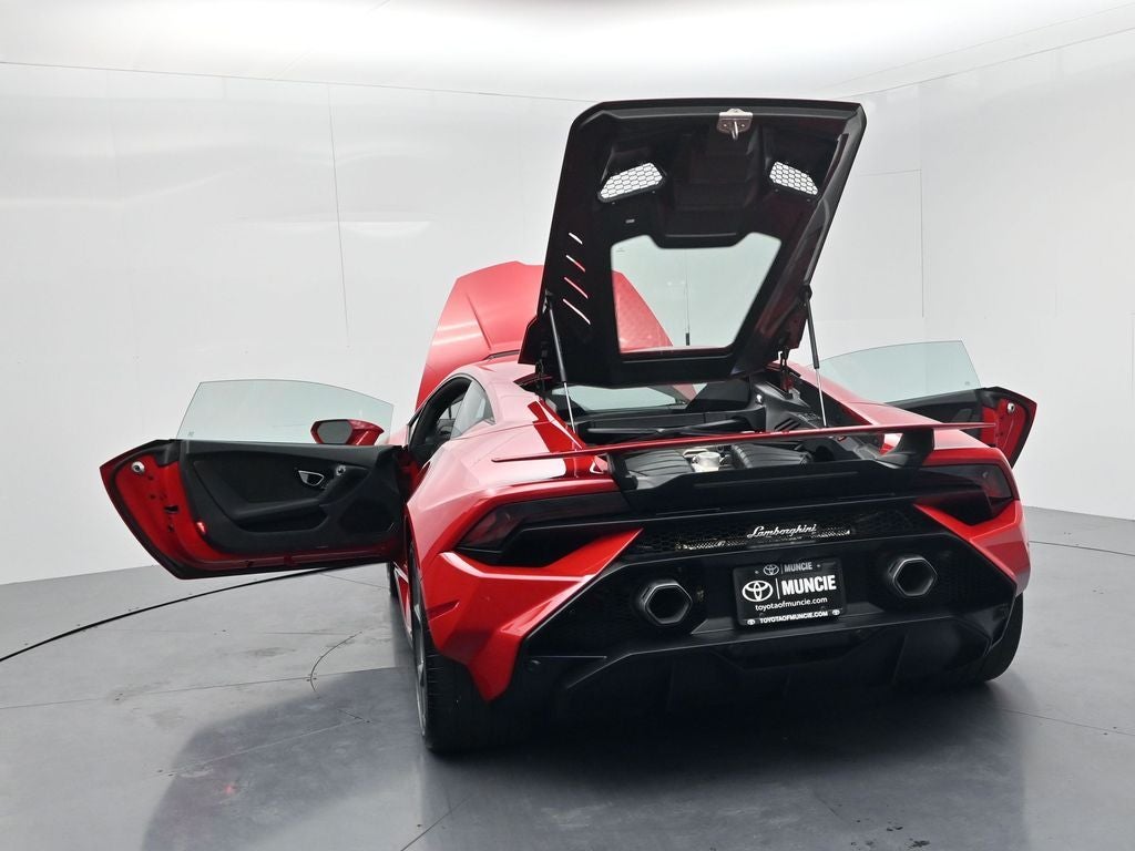 2023 Lamborghini Huracan Tecnica