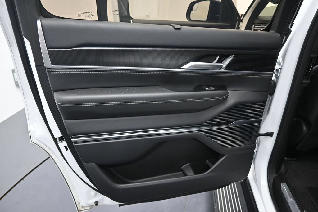 2024 Jeep Grand Wagoneer Series II