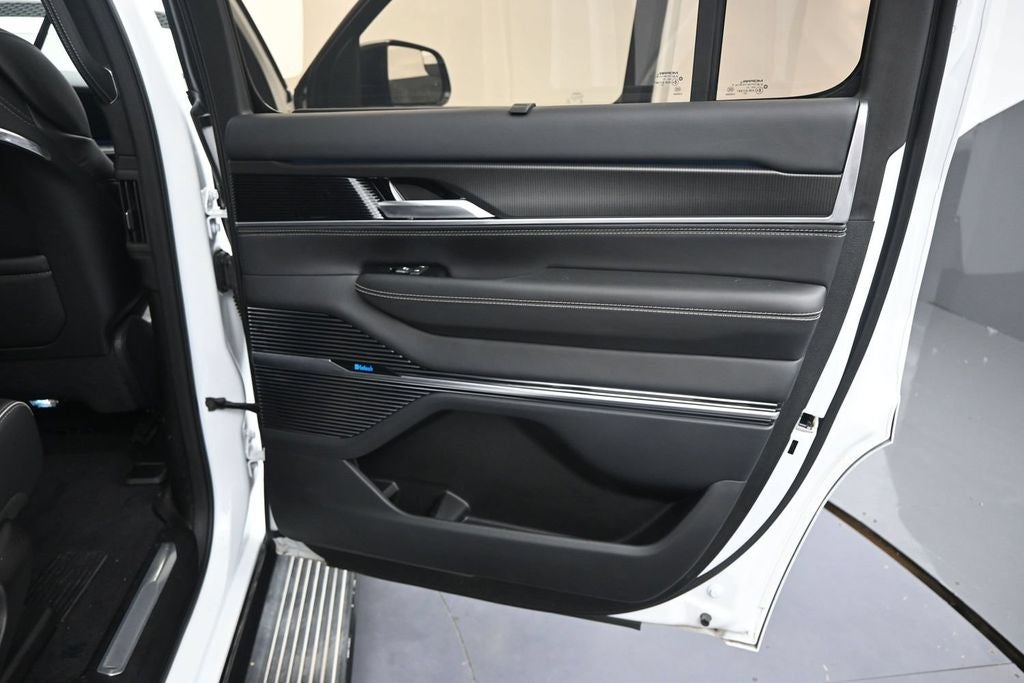 2024 Jeep Grand Wagoneer Series II