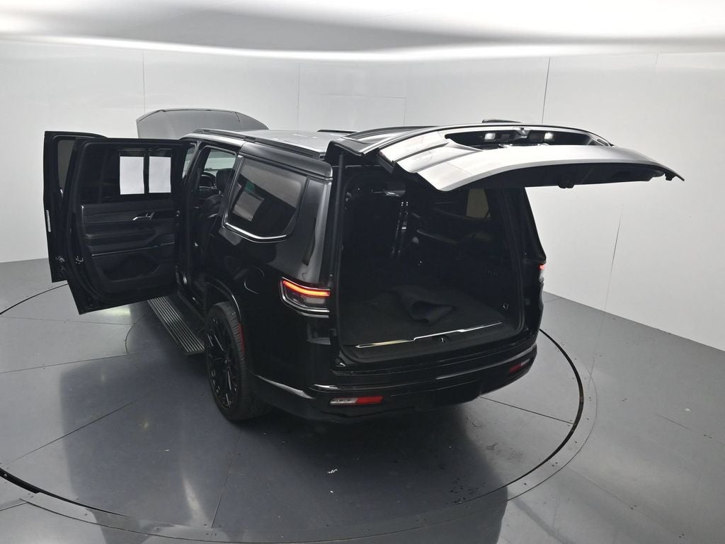2023 Jeep Grand Wagoneer Series II