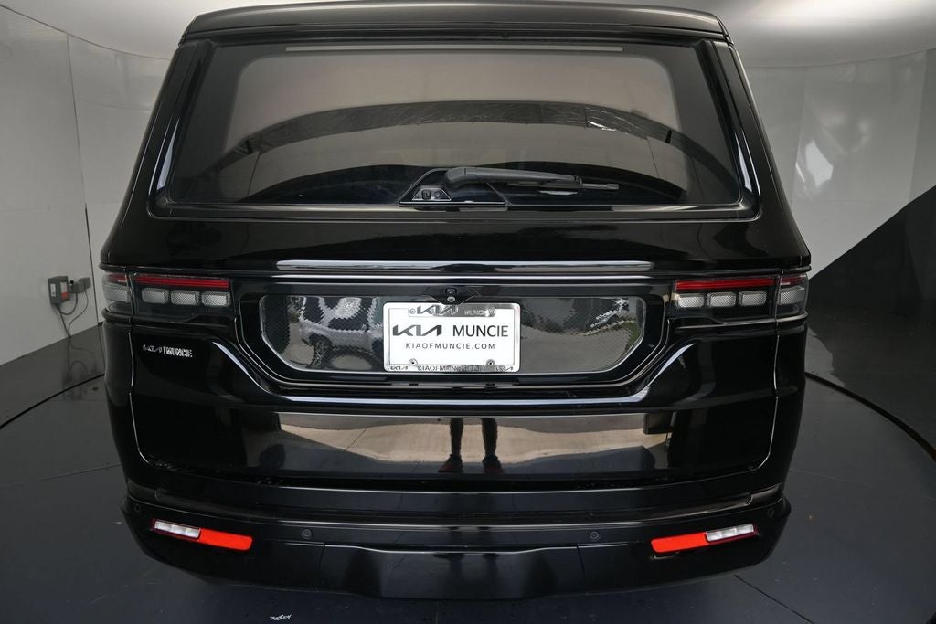 2023 Jeep Grand Wagoneer Series II