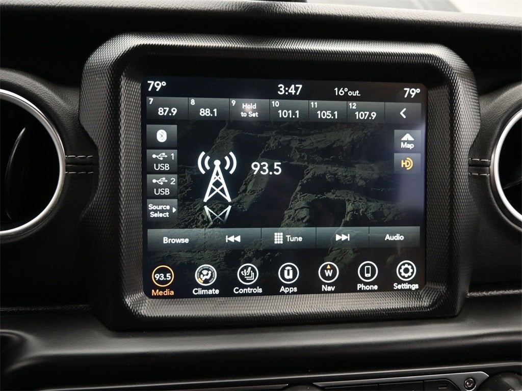 2022 Jeep Gladiator Overland