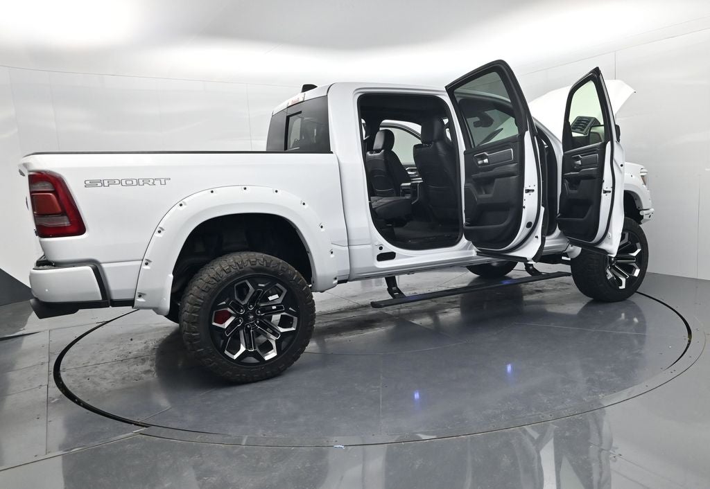 2021 RAM 1500 Big Horn/Lone Star Black Widow Package