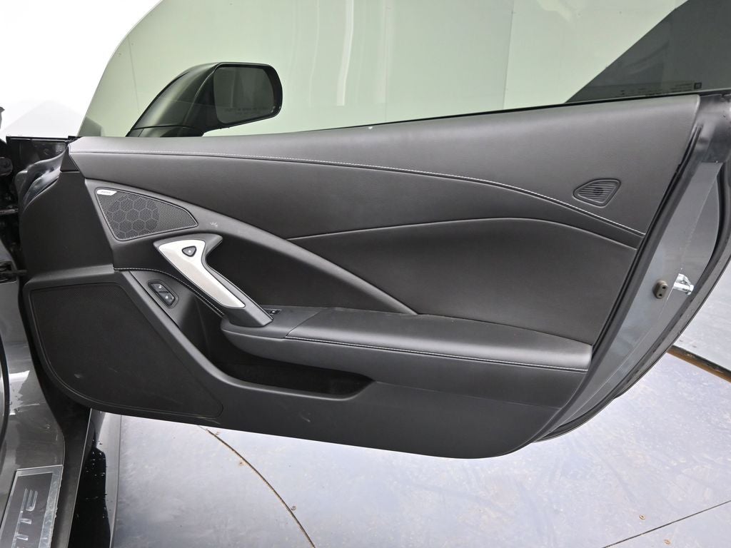 2015 Chevrolet Corvette Stingray Z51 2LT