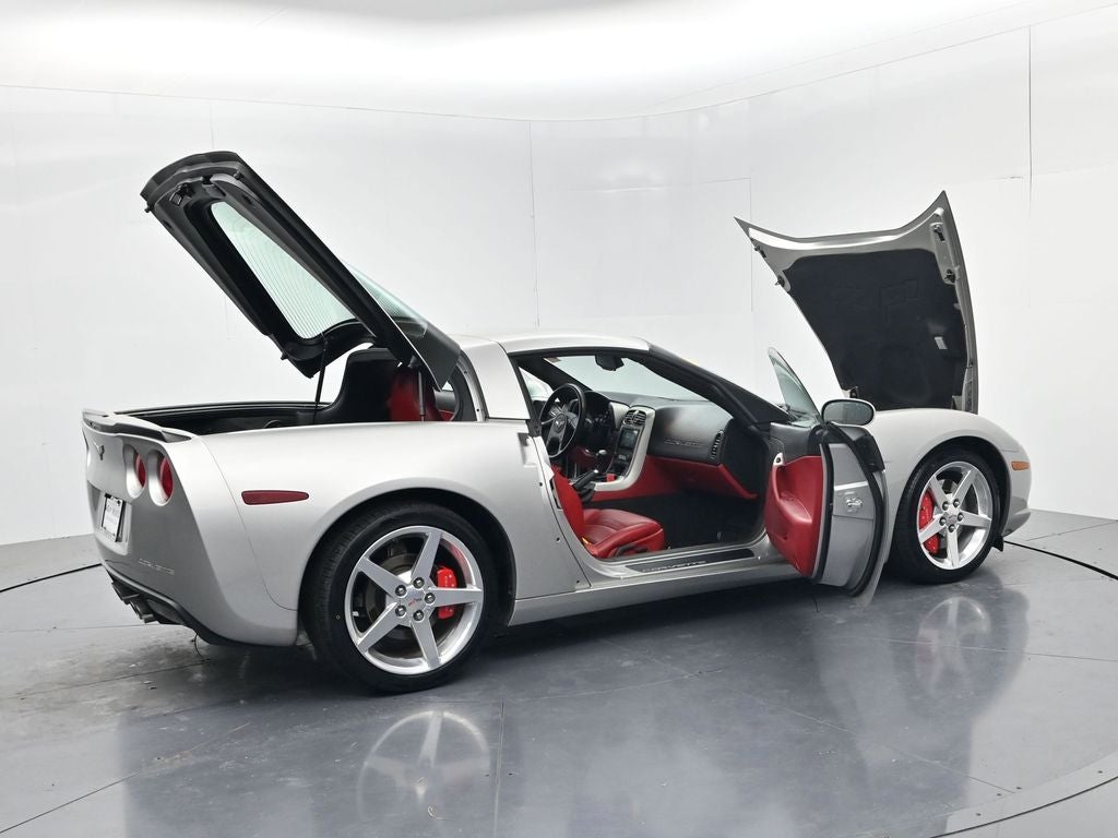 2005 Chevrolet Corvette Base