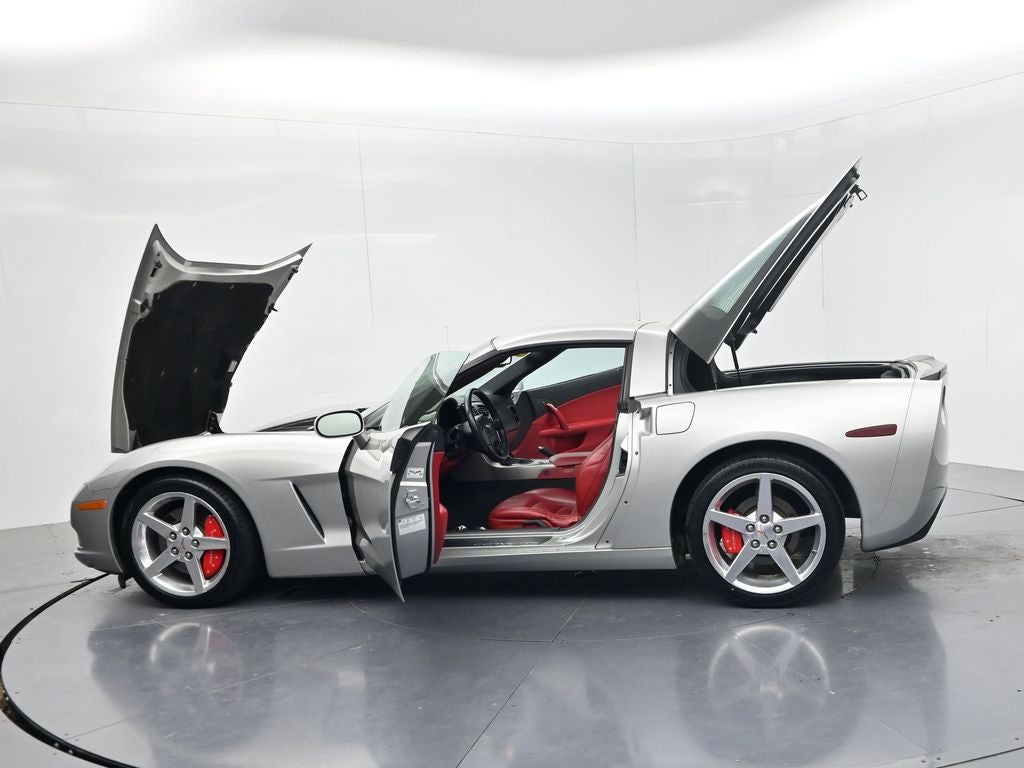 2005 Chevrolet Corvette Base