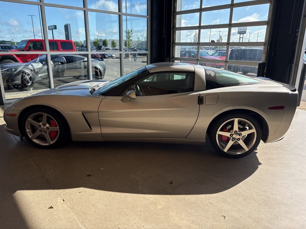 2005 Chevrolet Corvette Base
