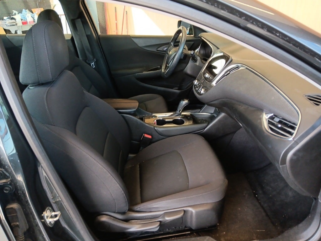 2017 Chevrolet Malibu LT 1LT