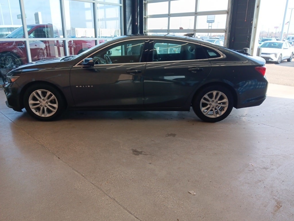 2017 Chevrolet Malibu LT 1LT
