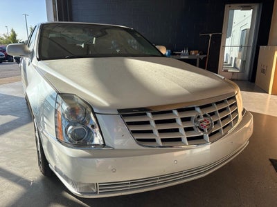 2011 Cadillac DTS Premium