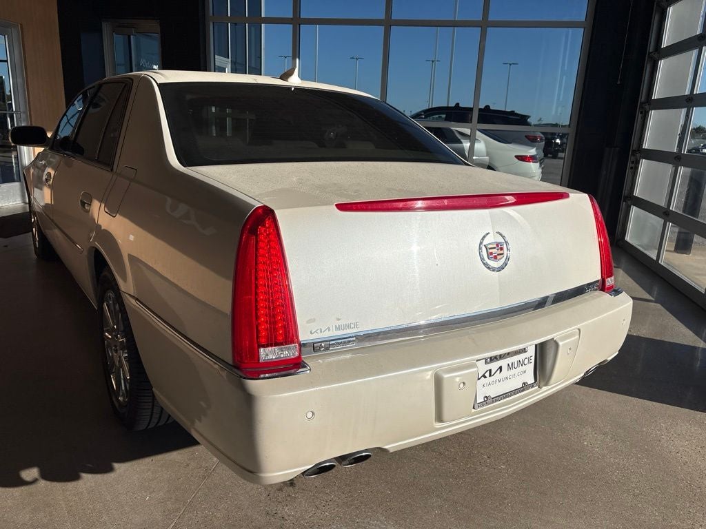 2011 Cadillac DTS Premium