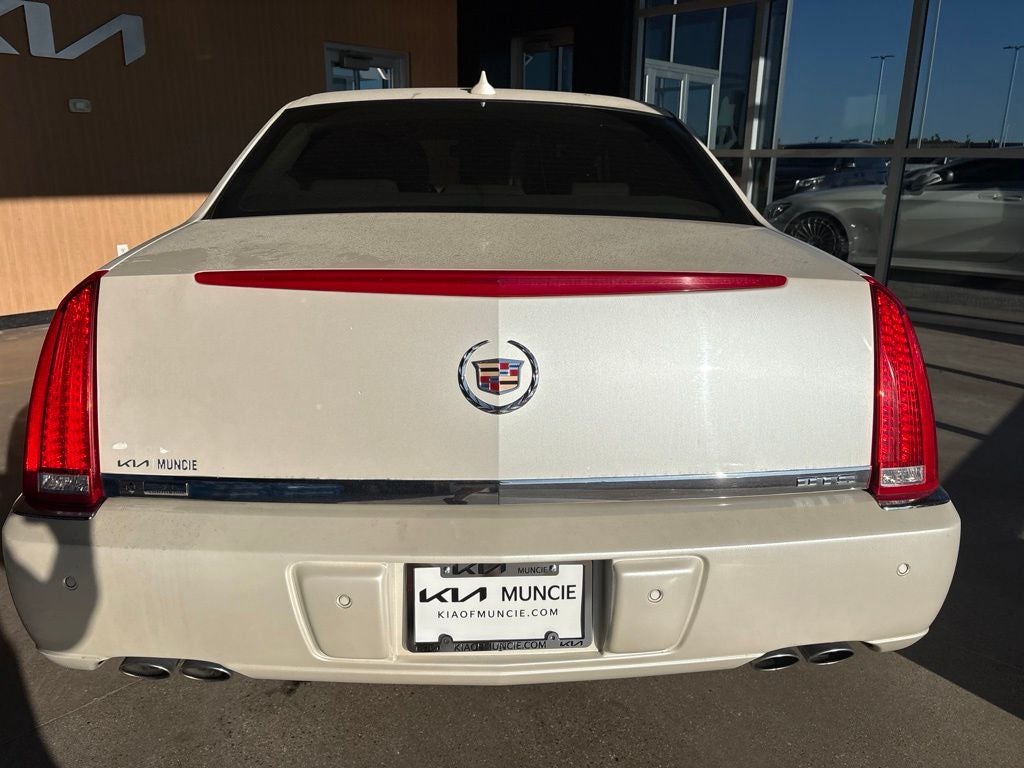 2011 Cadillac DTS Premium