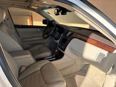 2011 Cadillac DTS Premium