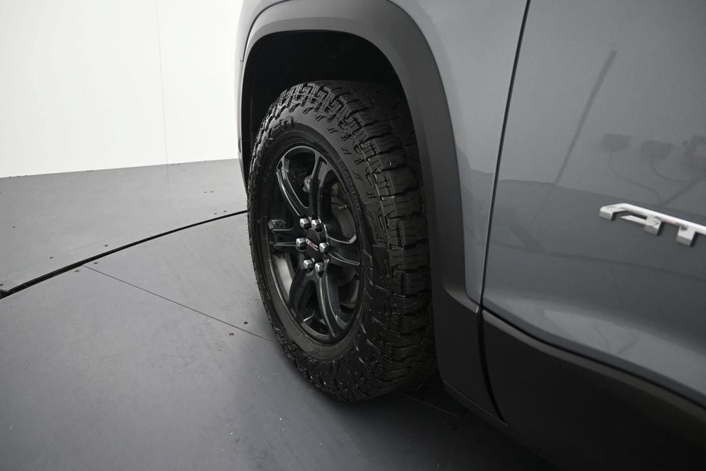 2022 GMC Acadia AT4
