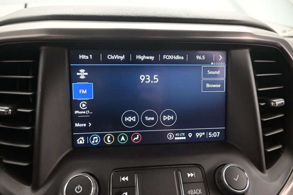 2022 GMC Acadia AT4