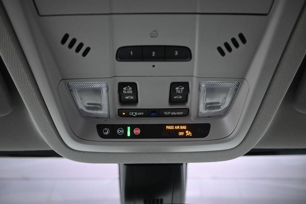 2022 GMC Acadia AT4
